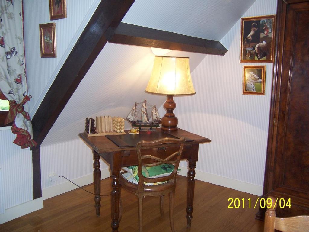 Aux Marguerites Villa Sainte-Genevieve-les-Gasny Ruang foto